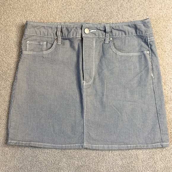 Gap Mini Skirt Pinstripe Blue White Cotton Blend Women Size 6 - Picture 1 of 7